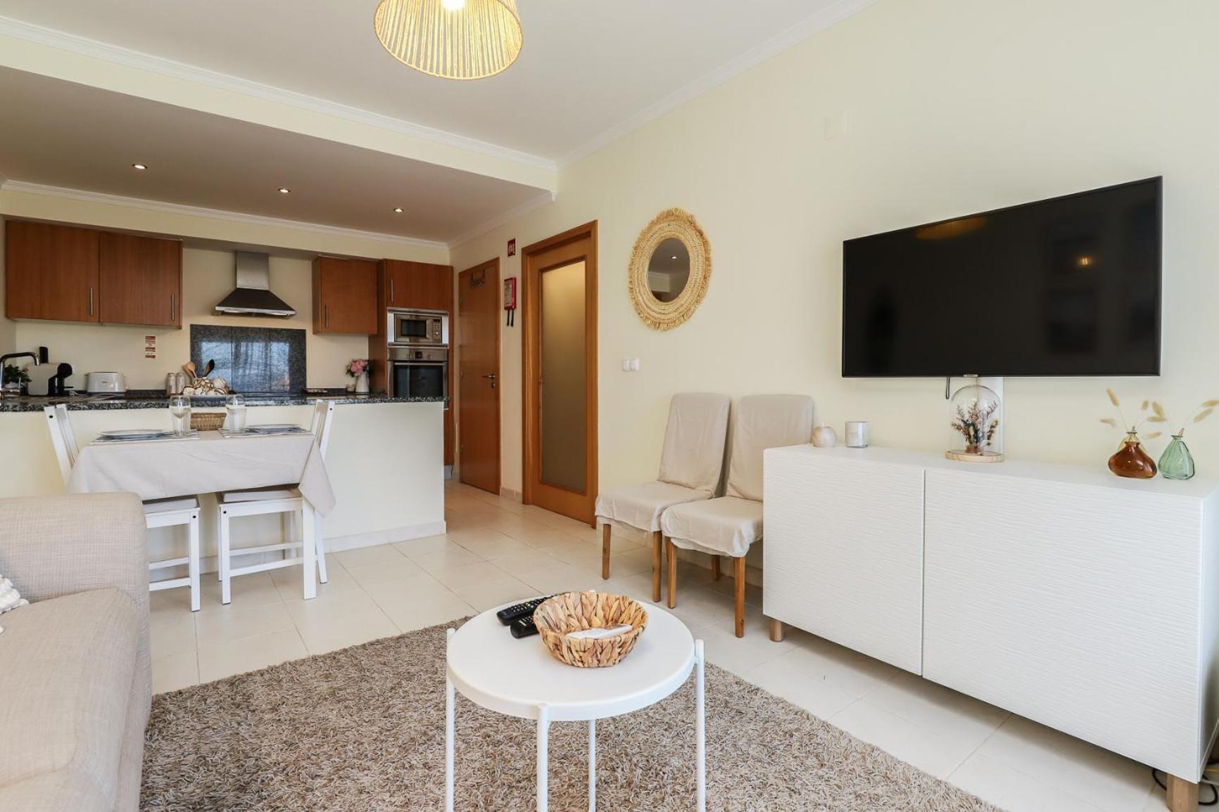 Charming Flat 10 Min Walk To Beach Apartment Албуфейра Екстериор снимка