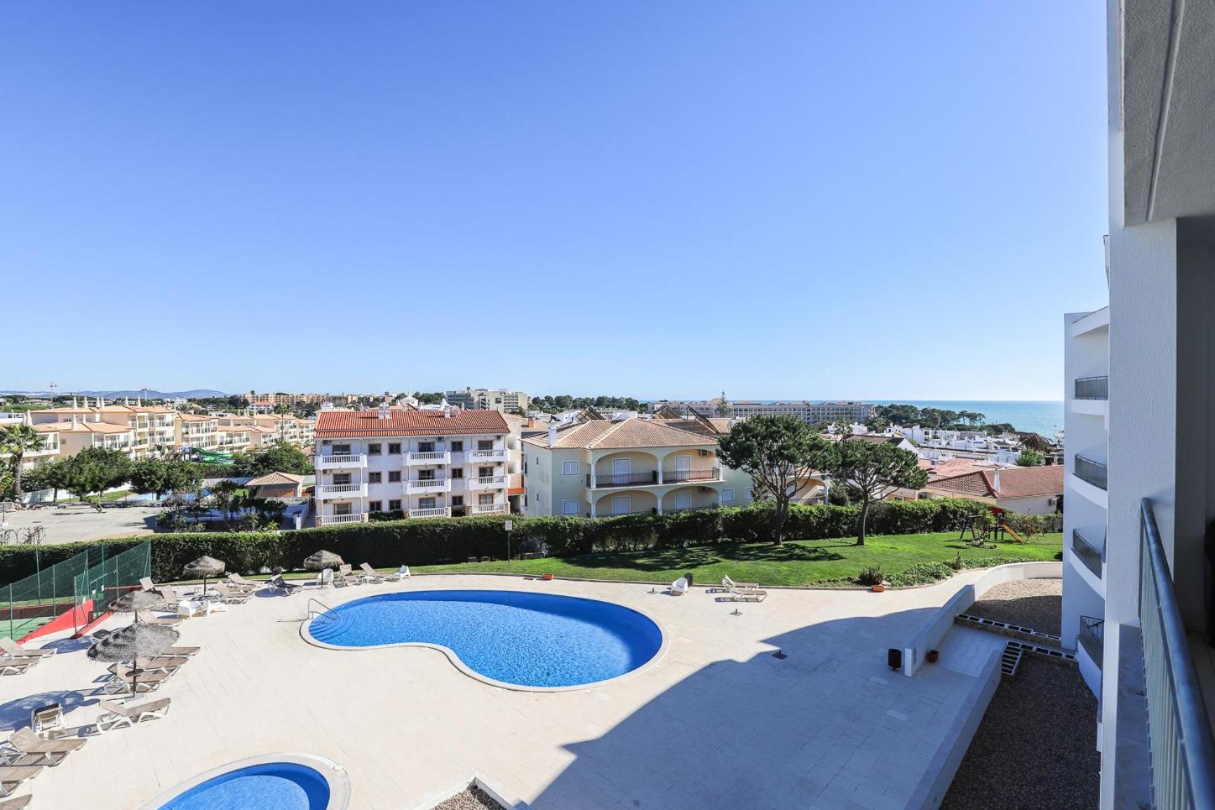 Charming Flat 10 Min Walk To Beach Apartment Албуфейра Екстериор снимка