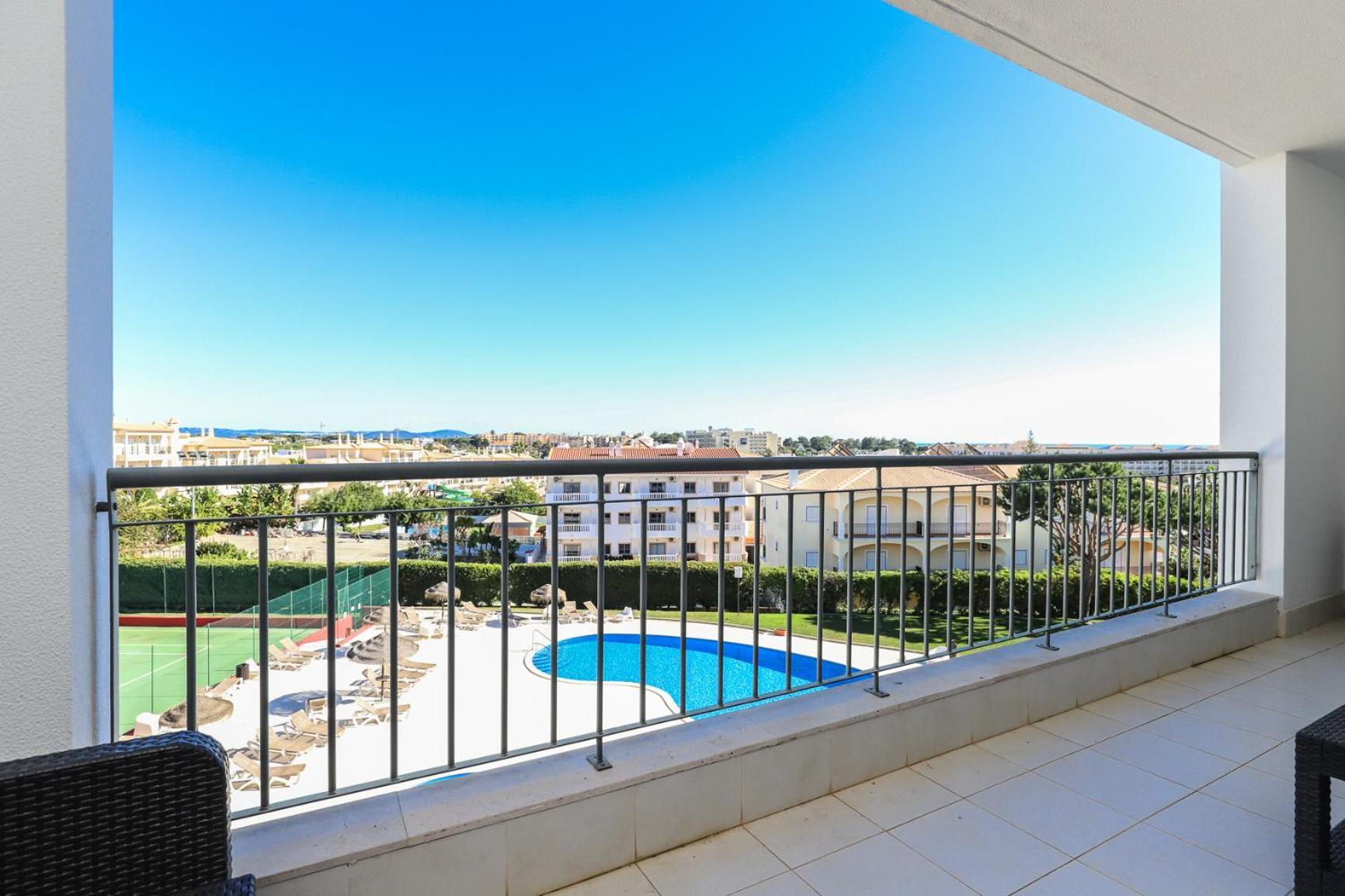 Charming Flat 10 Min Walk To Beach Apartment Албуфейра Екстериор снимка