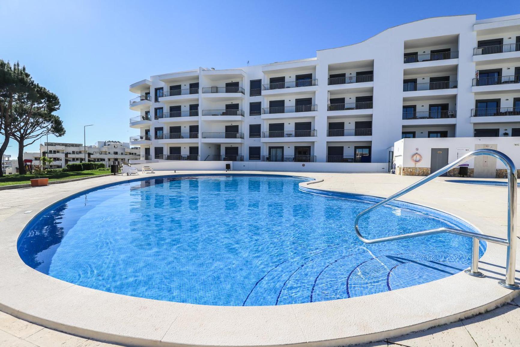 Charming Flat 10 Min Walk To Beach Apartment Албуфейра Екстериор снимка