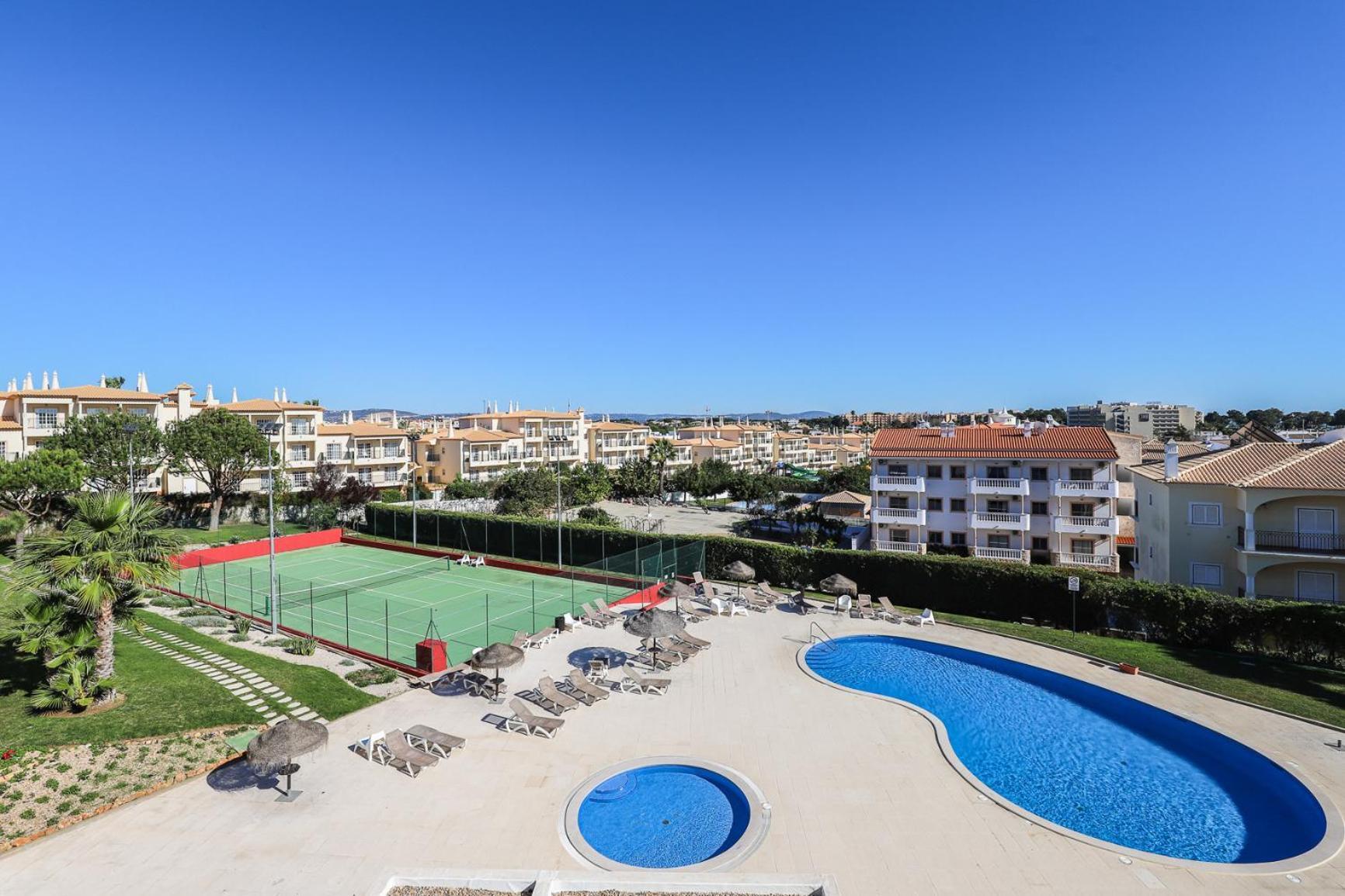 Charming Flat 10 Min Walk To Beach Apartment Албуфейра Екстериор снимка