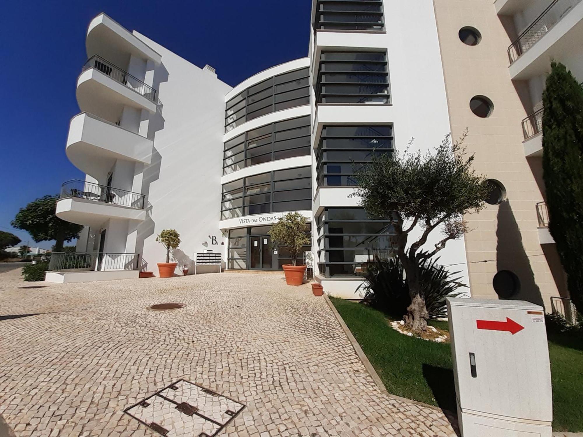 Charming Flat 10 Min Walk To Beach Apartment Албуфейра Екстериор снимка